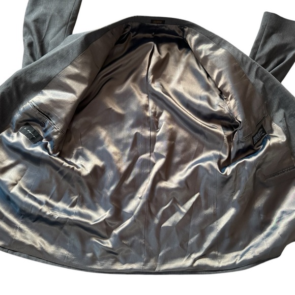 J Ferrar Blazer Sport Coat Jacket Mens 42S Gray Wool Two Button Modern Fit - Picture 5 of 8